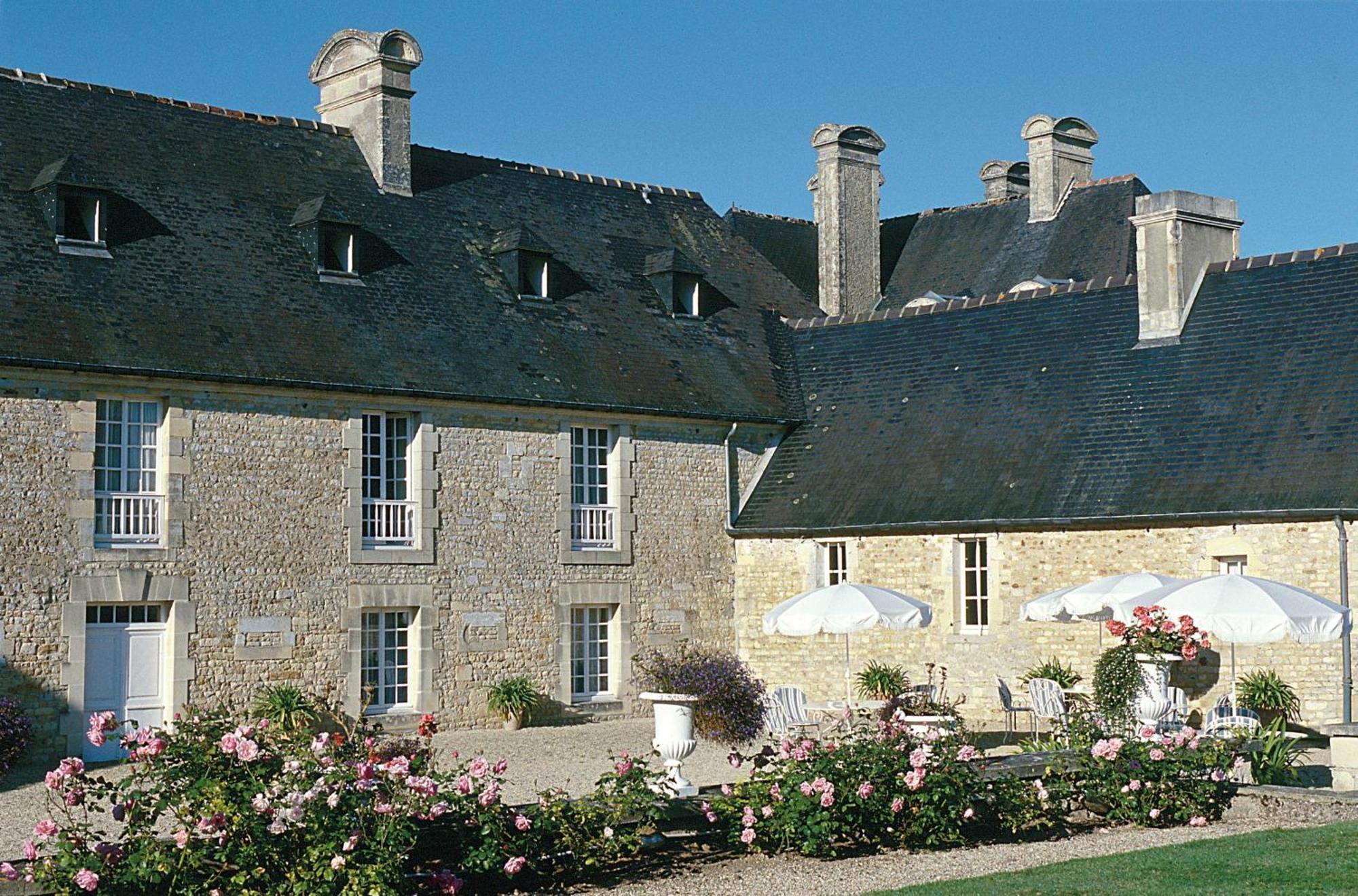 Chateau D'Audrieu Hotel Exterior photo