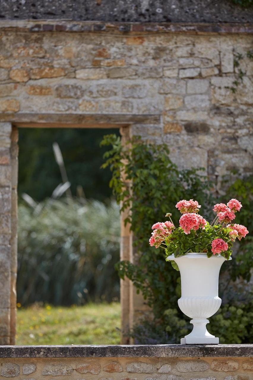 Chateau D'Audrieu Hotel Exterior photo